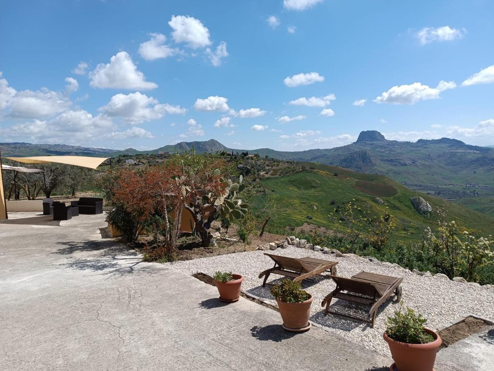 Casa Vacanze Sicilia Casteltermini Eksteriør billede